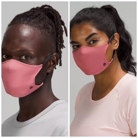 Lululemon • Earloop Face Mask *Briar Rose* - Picture 3 of 5